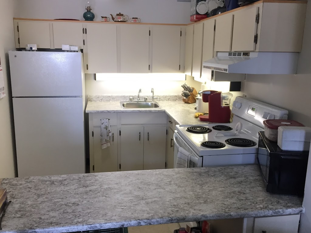 Kitchen - Columbian Centre Prince Albert - Senior Complex